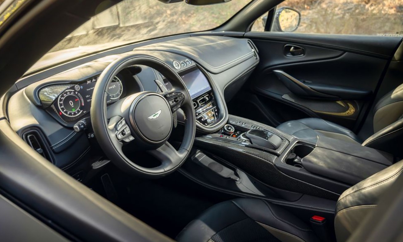 2024 Aston Martin DBX V8 Interior