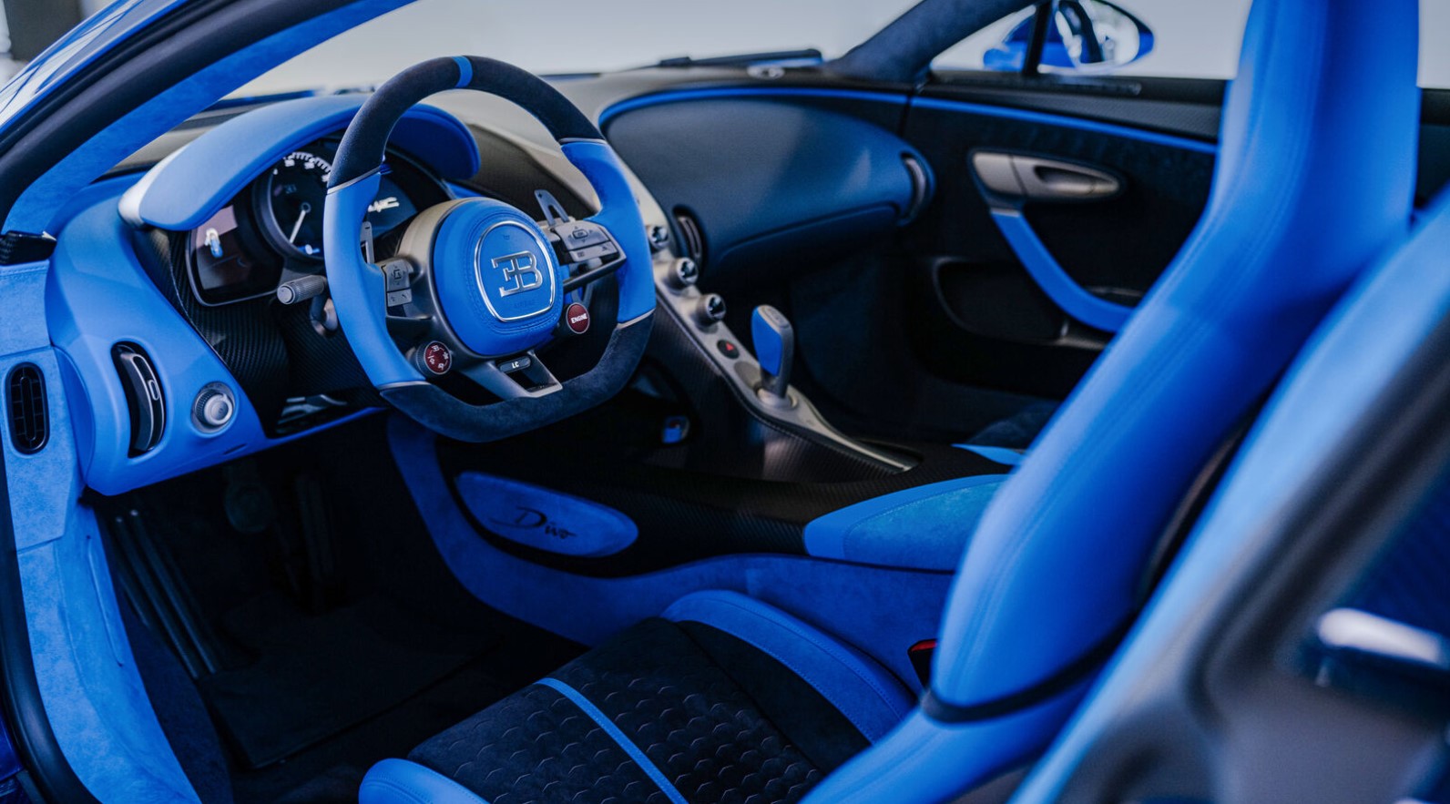 2024 Bugatti Divo Interior
