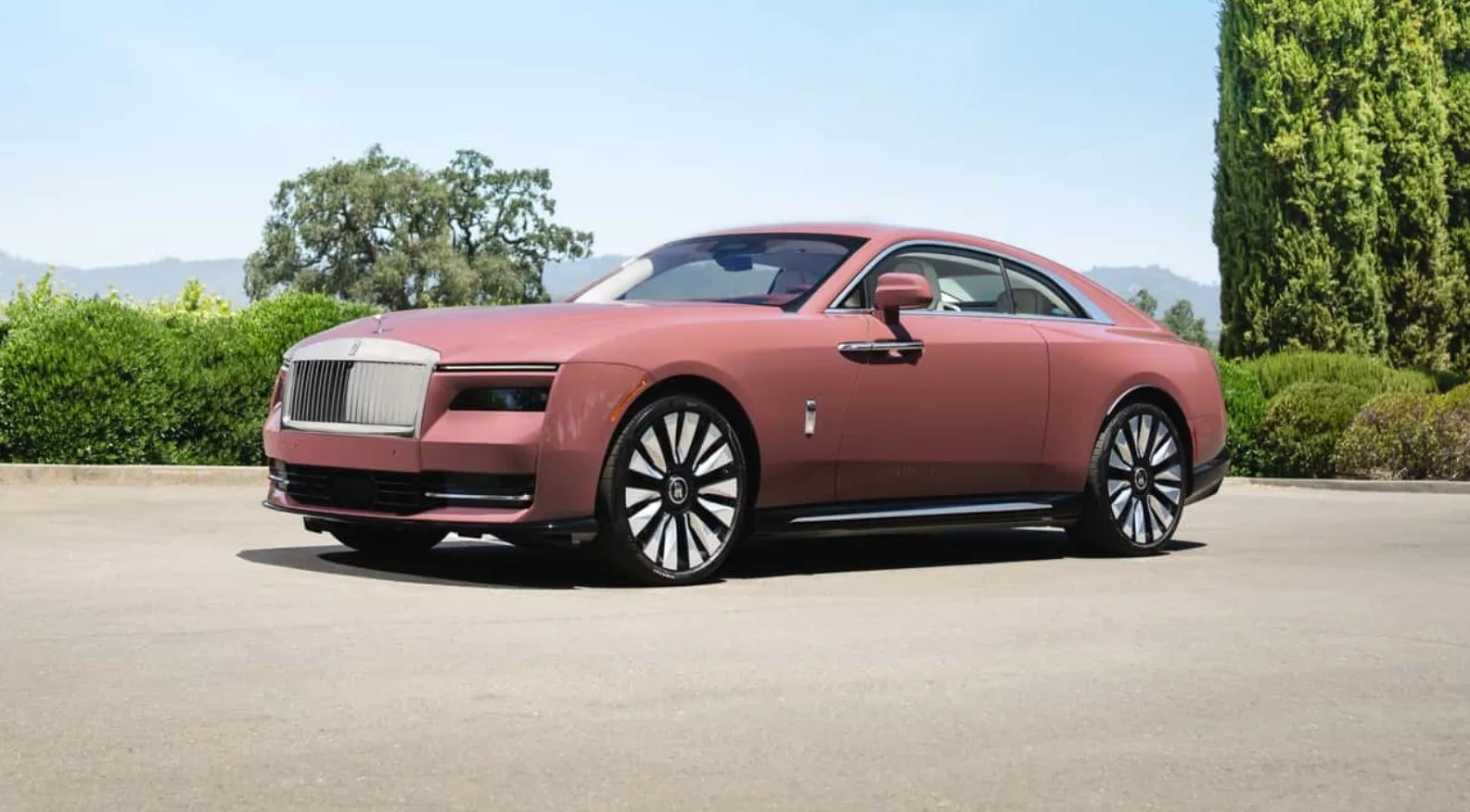 2024 Rolls-Royce Phantom Price Interior and Engine 4 2024 Rolls-Royce Phantom
