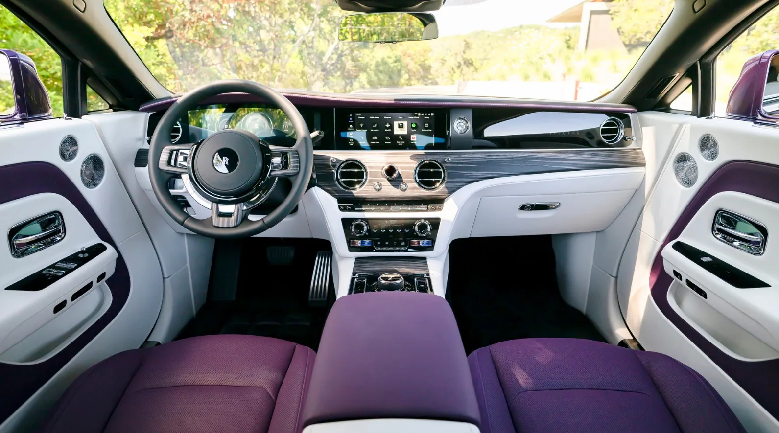 2024 Rolls-Royce Phantom Price Interior and Engine 2 2024 Rolls-Royce Phantom Interior