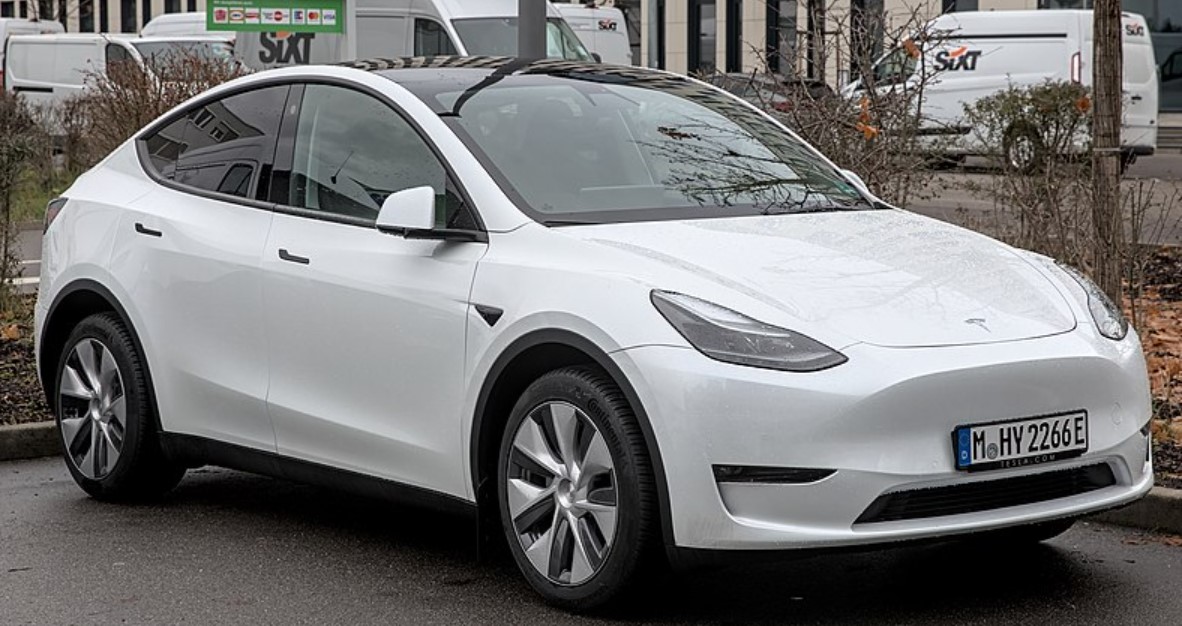 Tesla Model Y 2024 Performance Price and Engine in Canada Electric